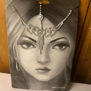 Elegant Silver Rhinestone Headpiece